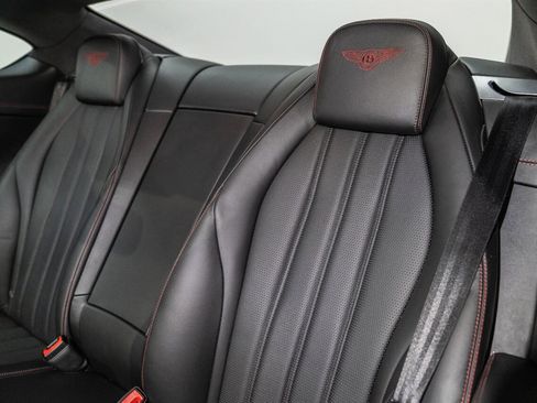 Used 2015 Bentley Continental GT image 21