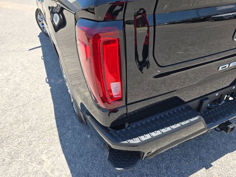 Used 2026 GMC Sierra 1500 Denali AWD/4WD image 37