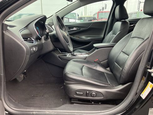 Used 2017 Chevrolet Malibu Premier w/ Driver Confidence Package image 26