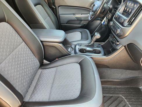 Used 2019 Chevrolet Colorado Z71 RWD image 11