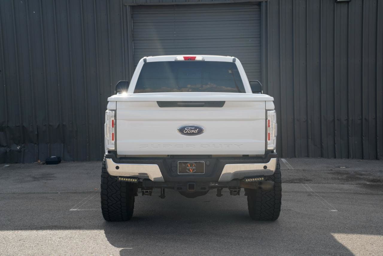 Used 2018 Ford F250 Lariat w/ Lariat Ultimate Package AWD/4WD image 8