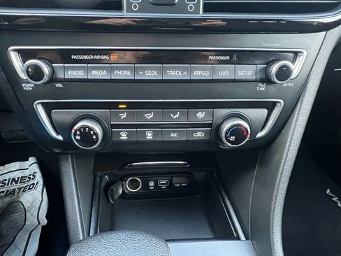 Used 2018 Kia Optima LX w/ 17" Alloy Wheels Package image 18