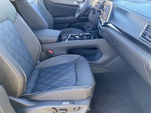 New 2026 Volkswagen Atlas Cross Sport SEL Premium R-Line AWD/4WD image 8