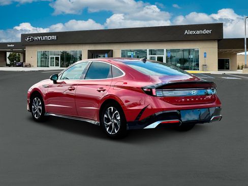 New 2025 Hyundai Sonata SEL image 5