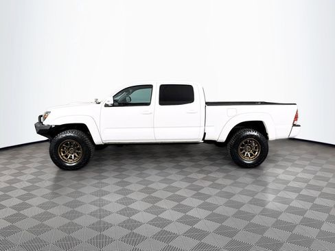 Used 2013 Toyota Tacoma 4x4 Double Cab w/ TRD Sport Pkg image 4