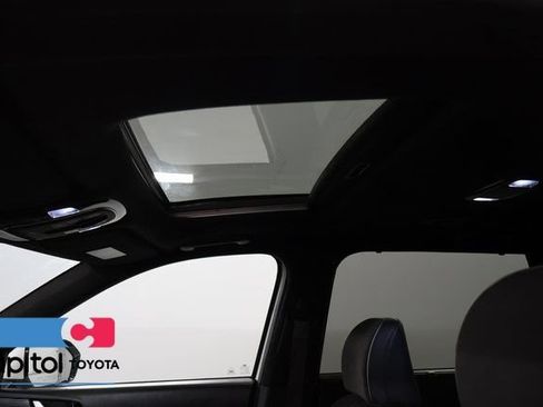 Used 2024 Hyundai Palisade Calligraphy AWD/4WD image 14