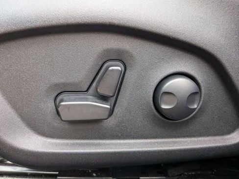 Used 2023 Jeep Compass Latitude image 13