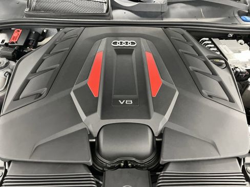 Used 2022 Audi SQ8 Prestige w/ Prestige Package image 38