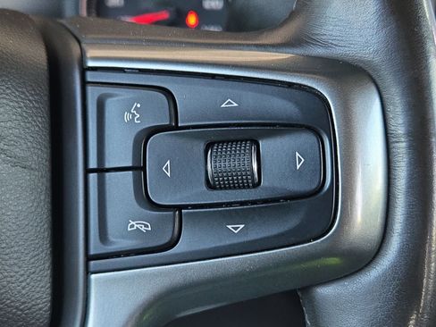Used 2019 Chevrolet Silverado 1500 LTZ w/ LTZ Convenience Package AWD/4WD image 14
