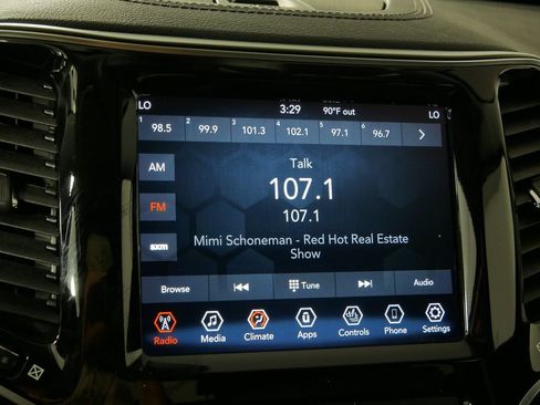 Used 2019 Jeep Cherokee Limited w/ Trailer Tow Group AWD/4WD image 29