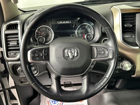 Used 2022 RAM 1500 Laramie AWD/4WD image 18