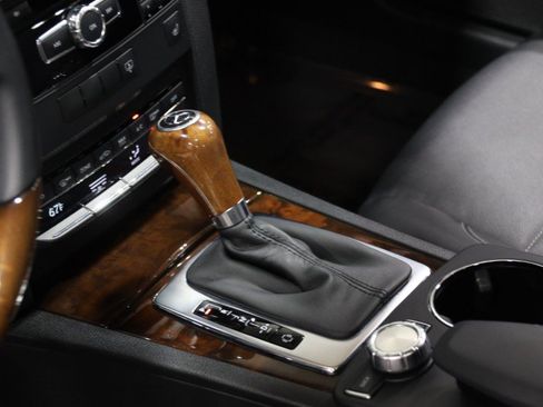 Used 2013 Mercedes-Benz E 350 4MATIC Coupe image 59