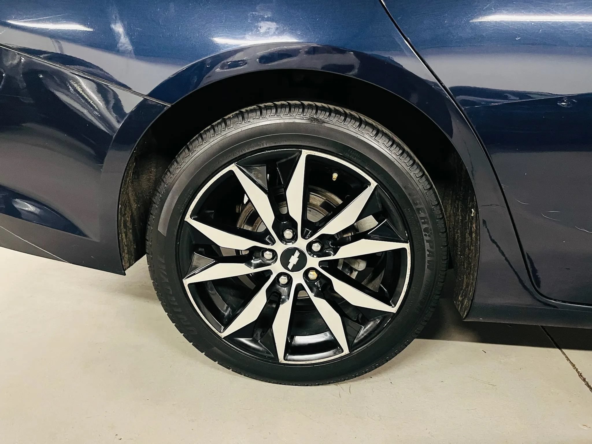 Used 2018 Chevrolet Malibu LT w/ Leather Package FWD image 22