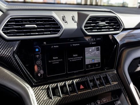 Used 2024 Lamborghini Urus Performante image 29