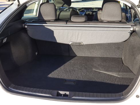 Used 2022 Toyota Prius LE image 9