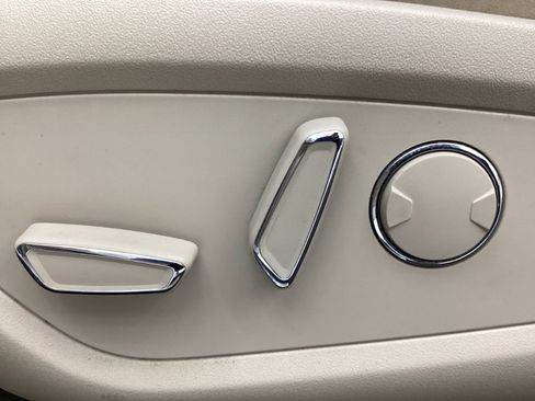 Used 2017 Lincoln MKX Reserve w/ Lincoln MKX Climate Package AWD/4WD image 40