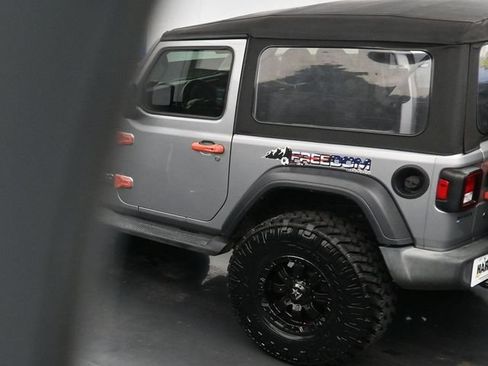 Used 2018 Jeep Wrangler Sport AWD/4WD image 25