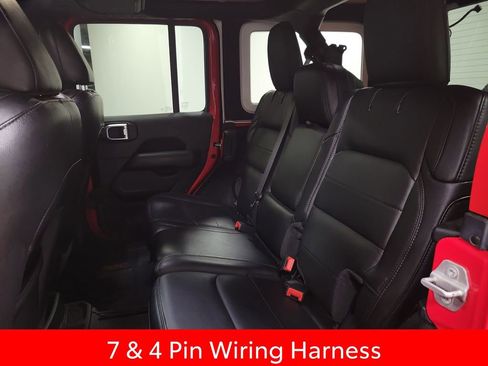 Used 2020 Jeep Wrangler Unlimited Sahara AWD/4WD image 19