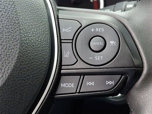 Used 2023 Toyota RAV4 XLE Premium image 22