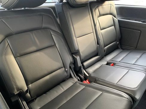 New 2026 Lincoln Navigator Premiere AWD/4WD image 21