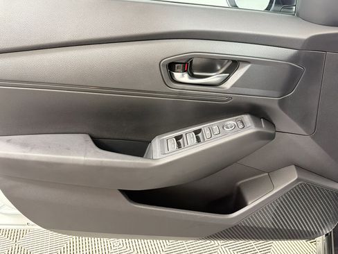 Used 2025 Honda Accord LX image 10