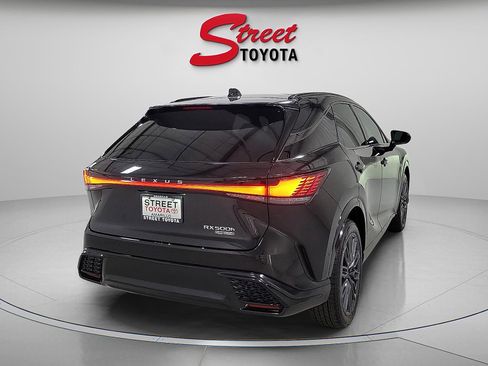 Used 2024 Lexus RX 500h F Sport w/ Convenience Package image 4