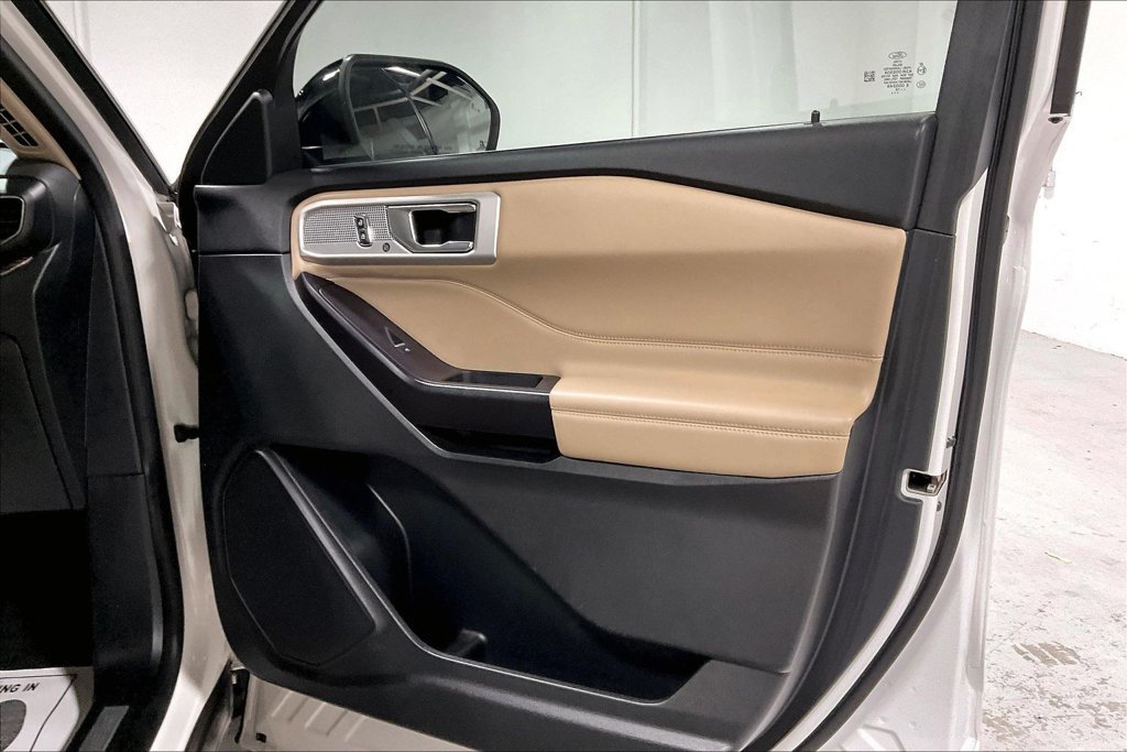 Used 2020 Ford Explorer Limited RWD image 23