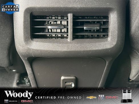 Certified 2024 GMC Terrain SLE w/ Elevation Edition image 28