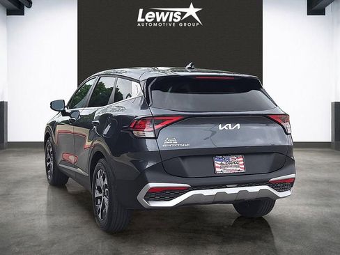 Used 2024 Kia Sportage EX FWD image 3