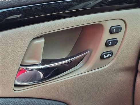 Used 2019 Honda Pilot Touring image 15