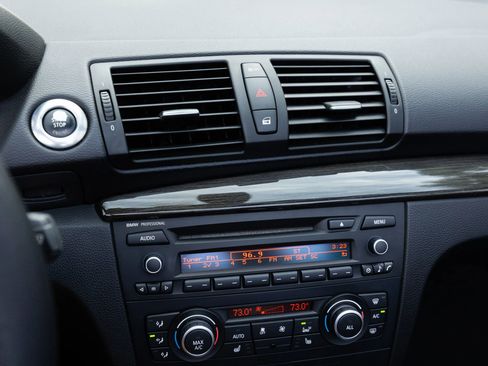 Used 2013 BMW 128i Convertible image 37