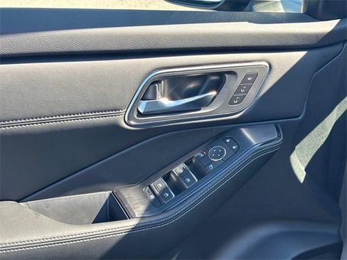 New 2026 Nissan Rogue Platinum w/ Platinum Premium Package image 24