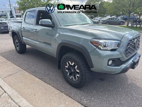 Used 2022 Toyota Tacoma TRD Off-Road AWD/4WD image 2