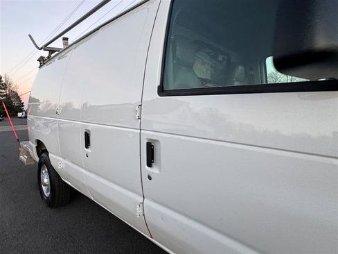 Used 2011 Ford E-350 and Econoline 350 Super Duty w/ PWR Group image 23