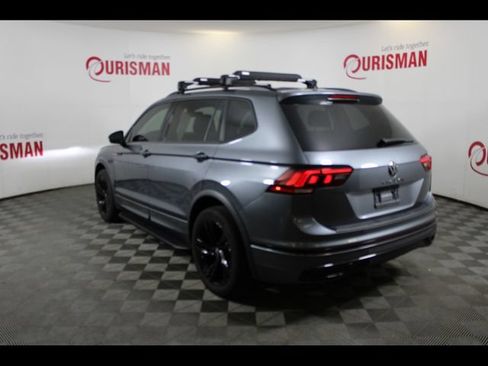 Used 2023 Volkswagen Tiguan SE R-Line AWD/4WD image 7