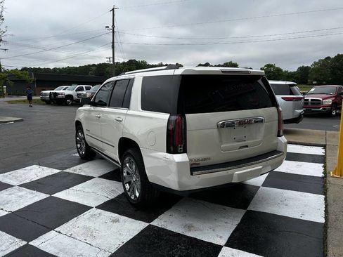 Used 2015 GMC Yukon Denali w/ Premium Package AWD/4WD image 6