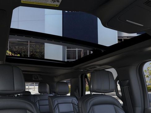 New 2025 Lincoln Navigator Reserve w/ Jet Appearance Package AWD/4WD image 22