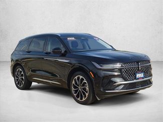 Used 2024 Lincoln Nautilus Reserve AWD/4WD video 3