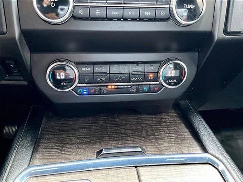 Used 2019 Ford Expedition Limited w/ Equipment Group 302A image 24