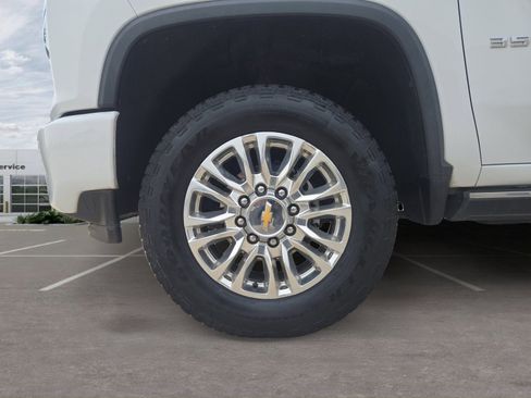 Used 2023 Chevrolet Silverado 3500 High Country w/ LPO, Dark Essentials Package AWD/4WD image 10