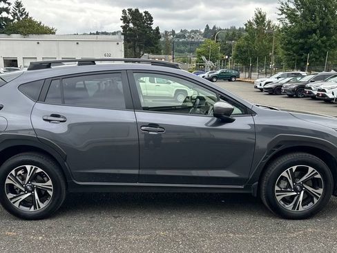 Used 2024 Subaru Crosstrek 2.0i Premium AWD/4WD image 4