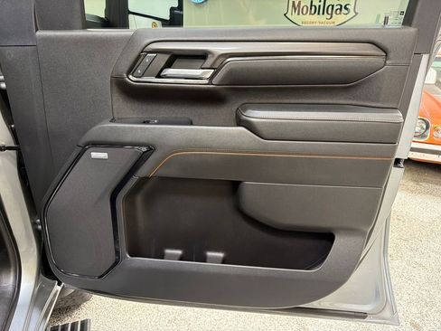Used 2024 GMC Sierra 3500 AT4 w/ AT4 Premium Plus Package AWD/4WD image 39