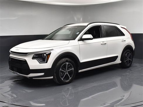 Used 2025 Kia Niro EX image 4