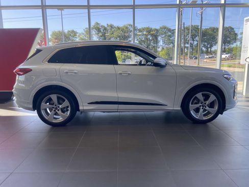 New 2025 Audi Q5 Prestige image 10