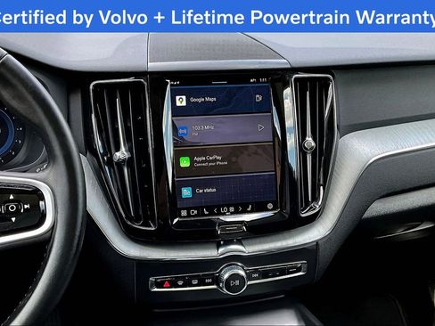 Used 2025 Volvo XC60 B5 Plus image 8