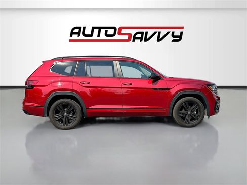 Used 2023 Volkswagen Atlas SEL R-Line image 8