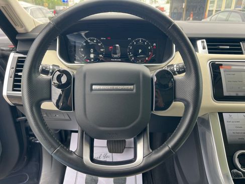 Used 2019 Land Rover Range Rover Sport HSE AWD/4WD image 40
