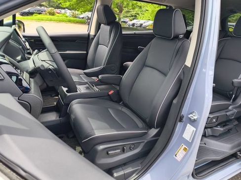 New 2026 Honda Odyssey Touring image 14
