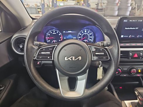 Used 2023 Kia Forte LXS image 14