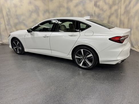 Used 2025 Acura TLX w/ Technology Package image 4